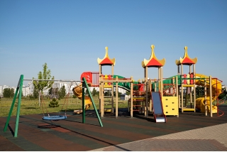 Mahindra Lifespaces Amenities - Children's Cycling Track